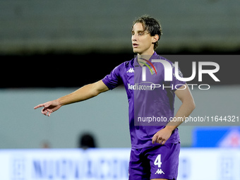 Edoardo Bove of ACF Fiorentina gestures during the Serie A Enilive match between ACF Fiorentina and AC Milan at Stadio Artemio Franchi on Oc...