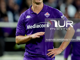 Albert Gudmundsson of ACF Fiorentina reacts during the Serie A Enilive match between ACF Fiorentina and AC Milan at Stadio Artemio Franchi o...