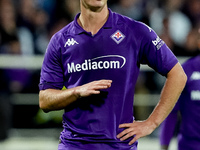 Albert Gudmundsson of ACF Fiorentina reacts during the Serie A Enilive match between ACF Fiorentina and AC Milan at Stadio Artemio Franchi o...