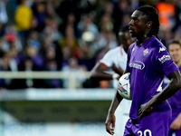 Moise Kean of ACF Fiorentina seems focused during the Serie A Enilive match between ACF Fiorentina and AC Milan at Stadio Artemio Franchi on...