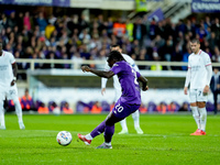 Moise Kean of ACF Fiorentina misses the penalty kick during the Serie A Enilive match between ACF Fiorentina and AC Milan at Stadio Artemio...