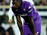 Moise Kean of ACF Fiorentina looks dejected after missing the penalty kick during the Serie A Enilive match between ACF Fiorentina and AC Mi...