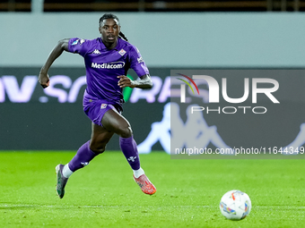 Moise Kean of ACF Fiorentina in action during the Serie A Enilive match between ACF Fiorentina and AC Milan at Stadio Artemio Franchi on Oct...