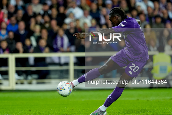 Moise Kean of ACF Fiorentina during the Serie A Enilive match between ACF Fiorentina and AC Milan at Stadio Artemio Franchi on October 06, 2...