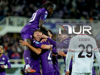 Yacine Adly of ACF Fiorentina celebrates with his team-mates scoring first goal during the Serie A Enilive match between ACF Fiorentina and...