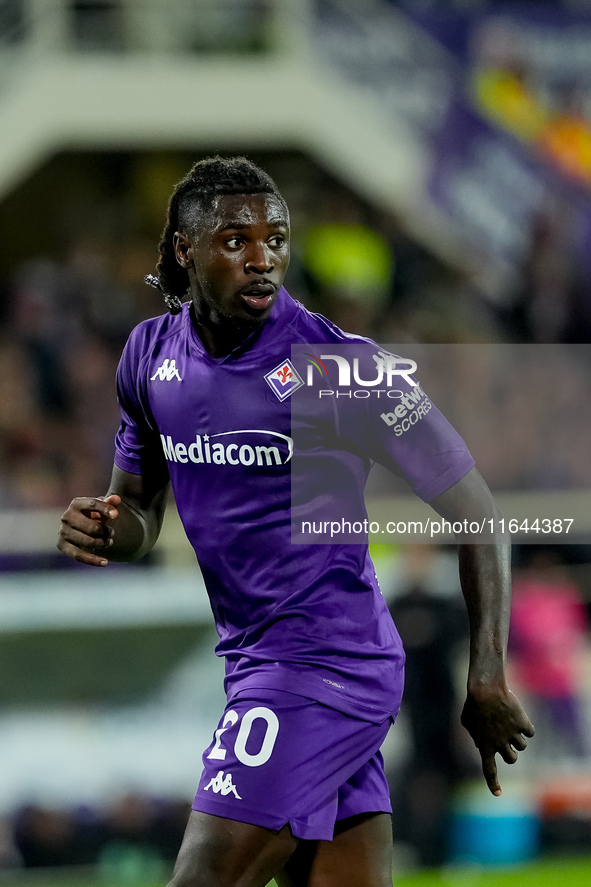 Moise Kean of ACF Fiorentina looks on during the Serie A Enilive match between ACF Fiorentina and AC Milan at Stadio Artemio Franchi on Octo...