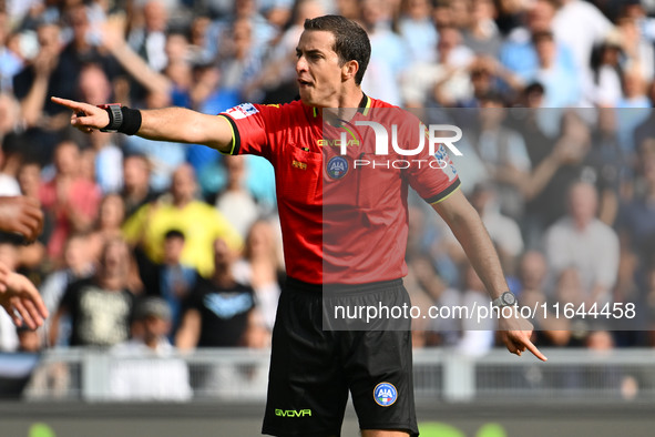 Referee Giovanni Ayroldi officiates during the 7th day of the Serie A Championship between S.S. Lazio and Empoli F.C. at the Olympic Stadium...