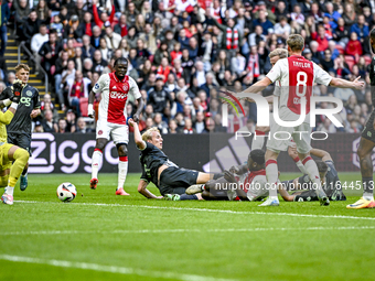 FC Groningen goalkeeper Etienne Vaessen, FC Groningen defender Wouter Prins, FC Groningen forward Brynjolfur Andersen Willumsson, and AFC Aj...