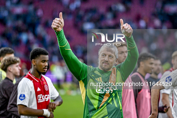 AFC Ajax Amsterdam goalkeeper Remko Pasveer plays during the match between Ajax and Groningen at the Johan Cruijff ArenA for the Dutch Eredi...