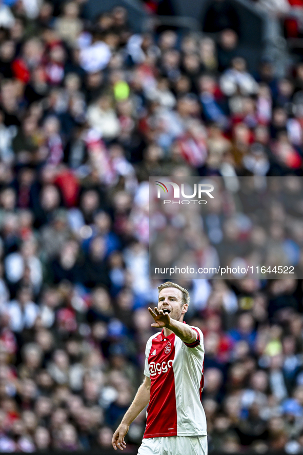 AFC Ajax Amsterdam midfielder Davy Klaassen plays during the match between Ajax and Groningen at the Johan Cruijff ArenA for the Dutch Eredi...