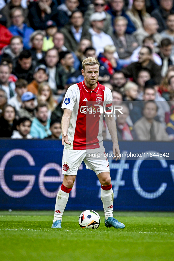 AFC Ajax Amsterdam midfielder Davy Klaassen plays during the match between Ajax and Groningen at the Johan Cruijff ArenA for the Dutch Eredi...