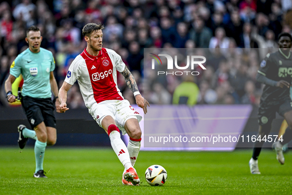 AFC Ajax Amsterdam forward Wout Weghorst plays during the match between Ajax and Groningen at the Johan Cruijff ArenA for the Dutch Eredivis...