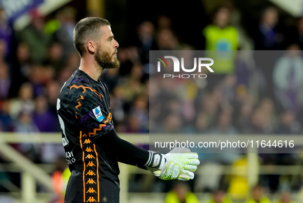 David De Gea of ACF Fiorentina looks on during the Serie A Enilive match between ACF Fiorentina and AC Milan at Stadio Artemio Franchi on Oc...