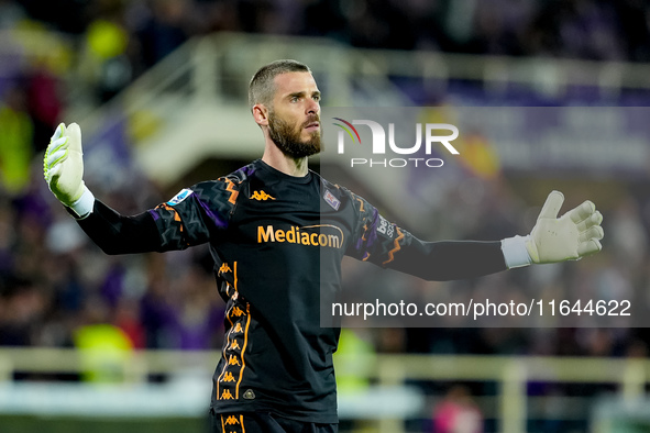 David De Gea of ACF Fiorentina celebrates after saving the secon penalty kick of the match during the Serie A Enilive match between ACF Fior...