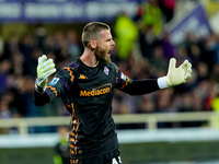 David De Gea of ACF Fiorentina celebrates after saving the secon penalty kick of the match during the Serie A Enilive match between ACF Fior...