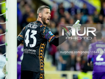 David De Gea of ACF Fiorentina celebrates after saving the secon penalty kick of the match during the Serie A Enilive match between ACF Fior...