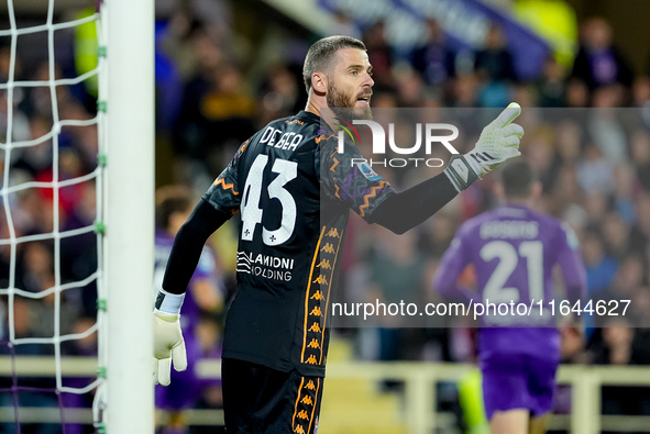 David De Gea of ACF Fiorentina celebrates after saving the secon penalty kick of the match during the Serie A Enilive match between ACF Fior...