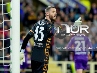 David De Gea of ACF Fiorentina celebrates after saving the secon penalty kick of the match during the Serie A Enilive match between ACF Fior...