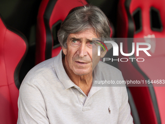 Manuel Pellegrini, head coach of Real Betis, is present during the La Liga EA Sports match between Sevilla FC and Real Betis at Sanchez Pizj...