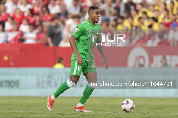 Natan Bernardo de Souza of Real Betis controls the ball during the La Liga EA Sports match between Sevilla FC and Real Betis at Sanchez Pizj...