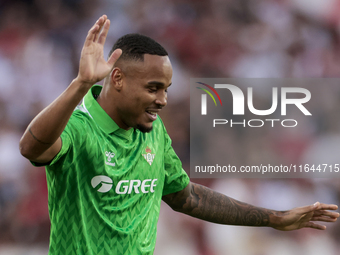 Natan Bernardo de Souza of Real Betis argues with the referee during the La Liga EA Sports match between Sevilla FC and Real Betis at Sanche...