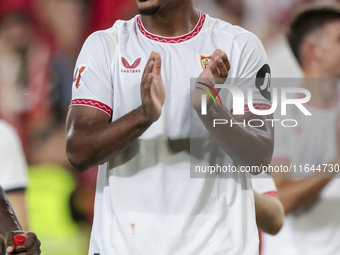 Loic Bade of Sevilla FC celebrates winning during the La Liga EA Sports match between Sevilla FC and Real Betis at Sanchez Pizjuan in Sevill...