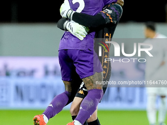 Dodo of ACF Fiorentina celebrates with David De Gea after Albert Gudmundsson scored second goal during the Serie A Enilive match between ACF...