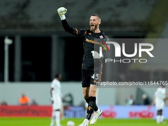 David De Gea of ACF Fiorentina celebrates after Albert Gudmundsson scored second goal during the Serie A Enilive match between ACF Fiorentin...