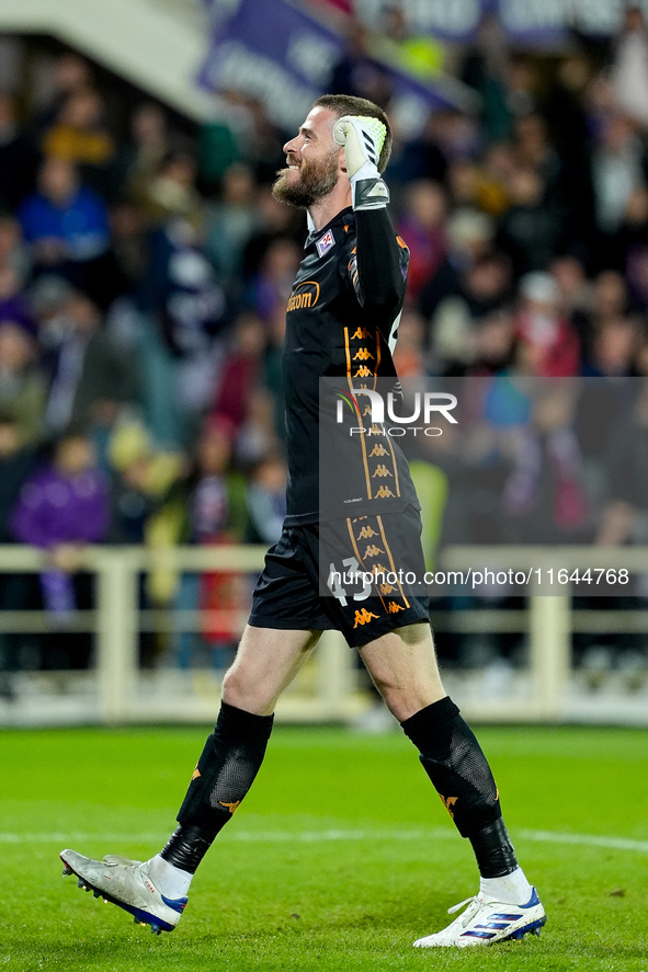 David De Gea of ACF Fiorentina celebrates after Albert Gudmundsson scored second goal during the Serie A Enilive match between ACF Fiorentin...