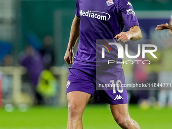 Albert Gudmundsson of ACF Fiorentina during the Serie A Enilive match between ACF Fiorentina and AC Milan at Stadio Artemio Franchi on Octob...