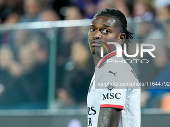 Rafael Leao of AC Milan looks on during the Serie A Enilive match between ACF Fiorentina and AC Milan at Stadio Artemio Franchi on October 0...