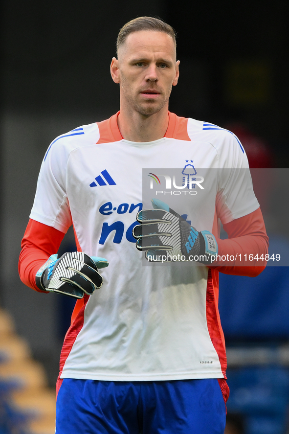 Matz Sels, Nottingham Forest goalkeeper, warms up ahead of kick-off during the Premier League match between Chelsea and Nottingham Forest at...