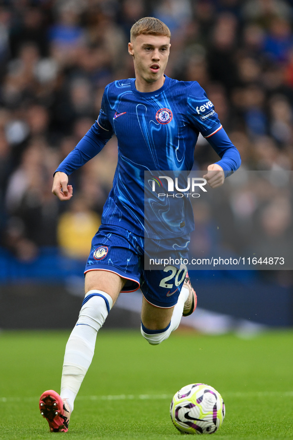 Cole Palmer of Chelsea during the Premier League match between Chelsea and Nottingham Forest at Stamford Bridge in London, England, on Octob...