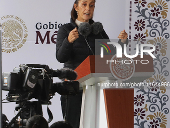 Claudia Sheinbaum, President of Mexico, signs the start of preliminary studies for the construction of the CDMX-Hidalgo-Monterrey Northern T...