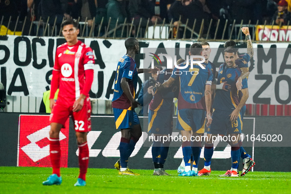 Artem Dovbyk celebrates the goal with his teammates during the match between AC Monza and AS Roma, Serie A, at U-Power Stadium in Monza, Ita...