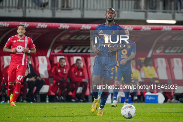 Evan N'Dicka participates in the match between AC Monza and AS Roma, Serie A, at U-Power Stadium in Monza, Italy, on October 6, 2024. 