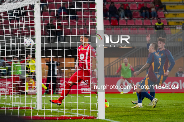 Dany Mota scores a goal during the match between AC Monza and AS Roma in Serie A at U-Power Stadium in Monza, Italy, on October 6, 2024. 