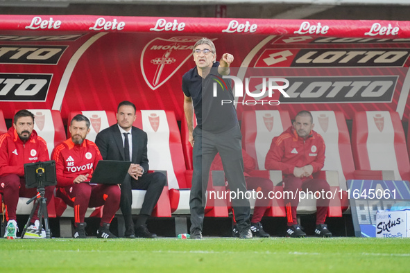 Ivan Juric is the head coach of AS Roma during the match between AC Monza and AS Roma in Serie A at U-Power Stadium in Monza, Italy, on Octo...