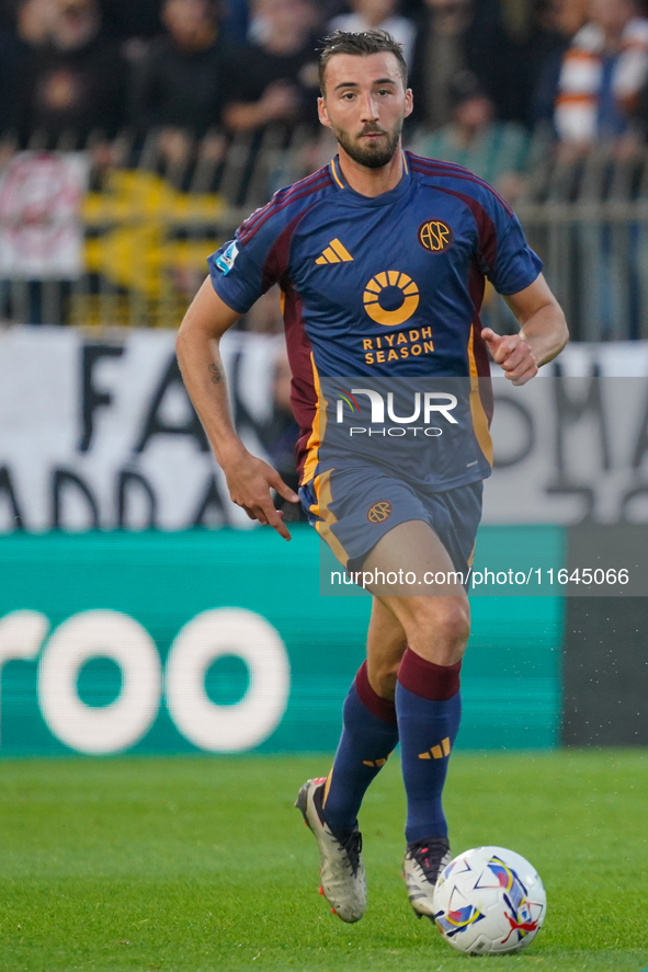 Bryan Cristante plays during the match between AC Monza and AS Roma in Serie A at U-Power Stadium in Monza, Italy, on October 6, 2024. 