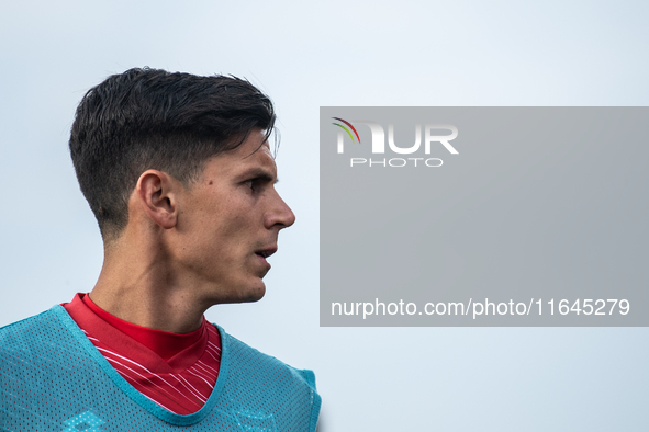 Matteo Pessina of AC Monza warms up before the Serie A match between Monza and AS Roma at U-Power Stadium in Monza, Italy, on October 6, 202...