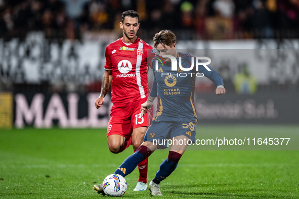 Nicola Zalewski of AS Roma plays during the Serie A match between Monza and AS Roma at U-Power Stadium in Monza, Italy, on October 6, 2024. 