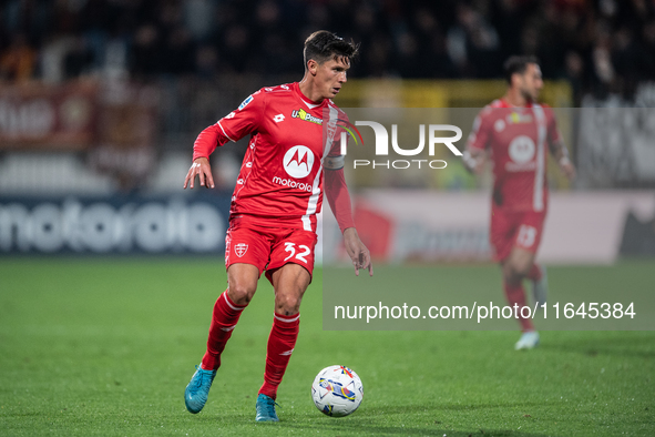 Matteo Pessina of AC Monza plays during the Serie A match between Monza and AS Roma at U-Power Stadium in Monza, Italy, on October 6, 2024. 