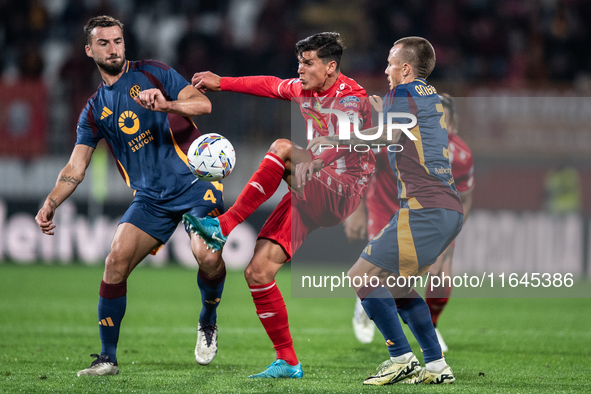 Matteo Pessina of AC Monza plays during the Serie A match between Monza and AS Roma at U-Power Stadium in Monza, Italy, on October 6, 2024. 