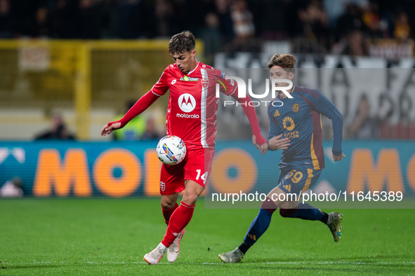 Daniel Maldini of AC Monza plays during the Serie A match between Monza and AS Roma at U-Power Stadium in Monza, Italy, on October 6, 2024. 