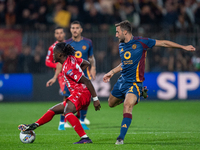 Warren Bondo of AC Monza plays during the Serie A match between Monza and AS Roma at U-Power Stadium in Monza, Italy, on October 6, 2024. (