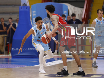 Zach Copeland of Napoli plays during the Italy Basket Serie A match between Napoli Basket and Pallacanestro Trieste at Fruit Village Arena i...