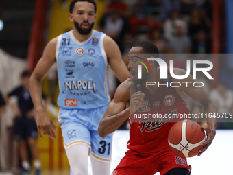 Markel Brown of Trieste and Deane Alexander Williams of Napoli compete during the Italy Basket Serie A match between Napoli Basket and Palla...