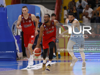 Markel Brown of Trieste and Deane Alexander Williams of Napoli compete during the Italy Basket Serie A match between Napoli Basket and Palla...