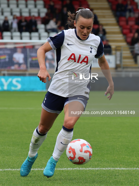 Hayley Raso of Tottenham Hotspur Women plays during the Barclays FA Women's Super League soccer match between Tottenham Hotspur Women and Li...