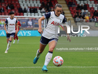 Hayley Raso of Tottenham Hotspur Women plays during the Barclays FA Women's Super League soccer match between Tottenham Hotspur Women and Li...